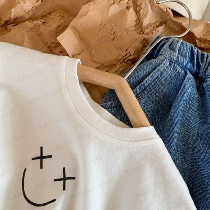 キッズスマイルフェイスホワイトシンプルTシャツ - image 10