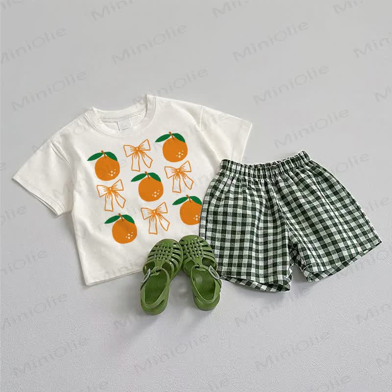 ベビーオレンジのリボン付きTシャツとショートパンツの2点セット - ホワイト＆グリーン - 3～5歳 - image 1