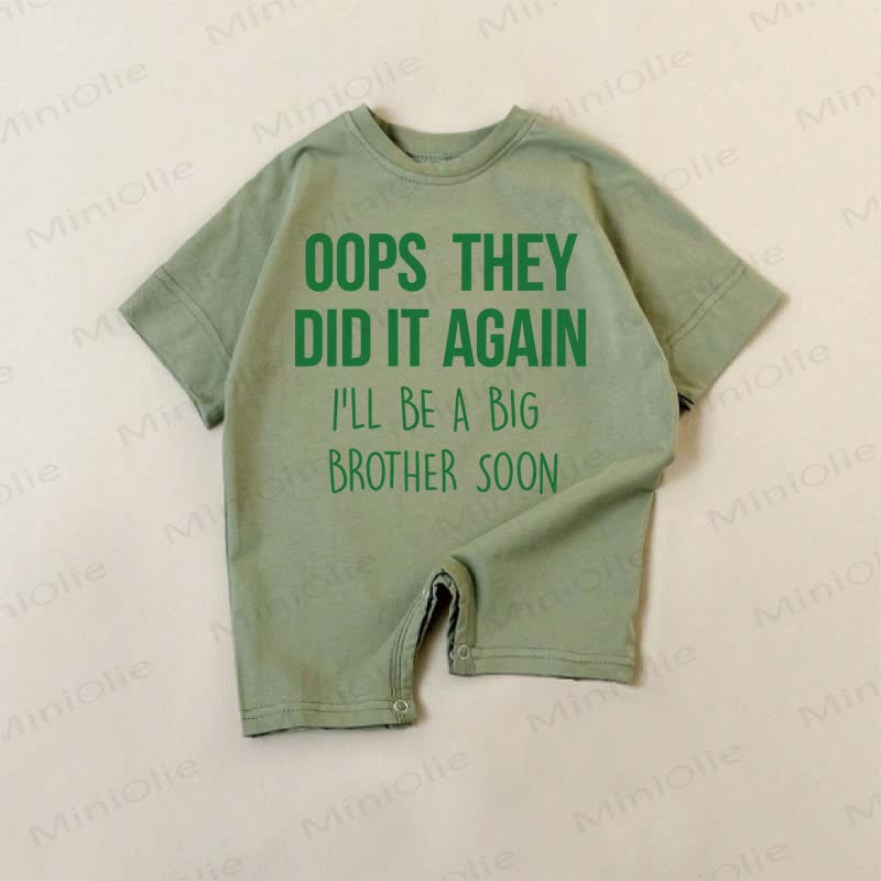 OOPS THEY DID IT AGAIN I'LL BE A BIG BROTHER SOON！ベビーグリーンのスローガンロンパース - 緑 - 18～24ヶ月 - image 1