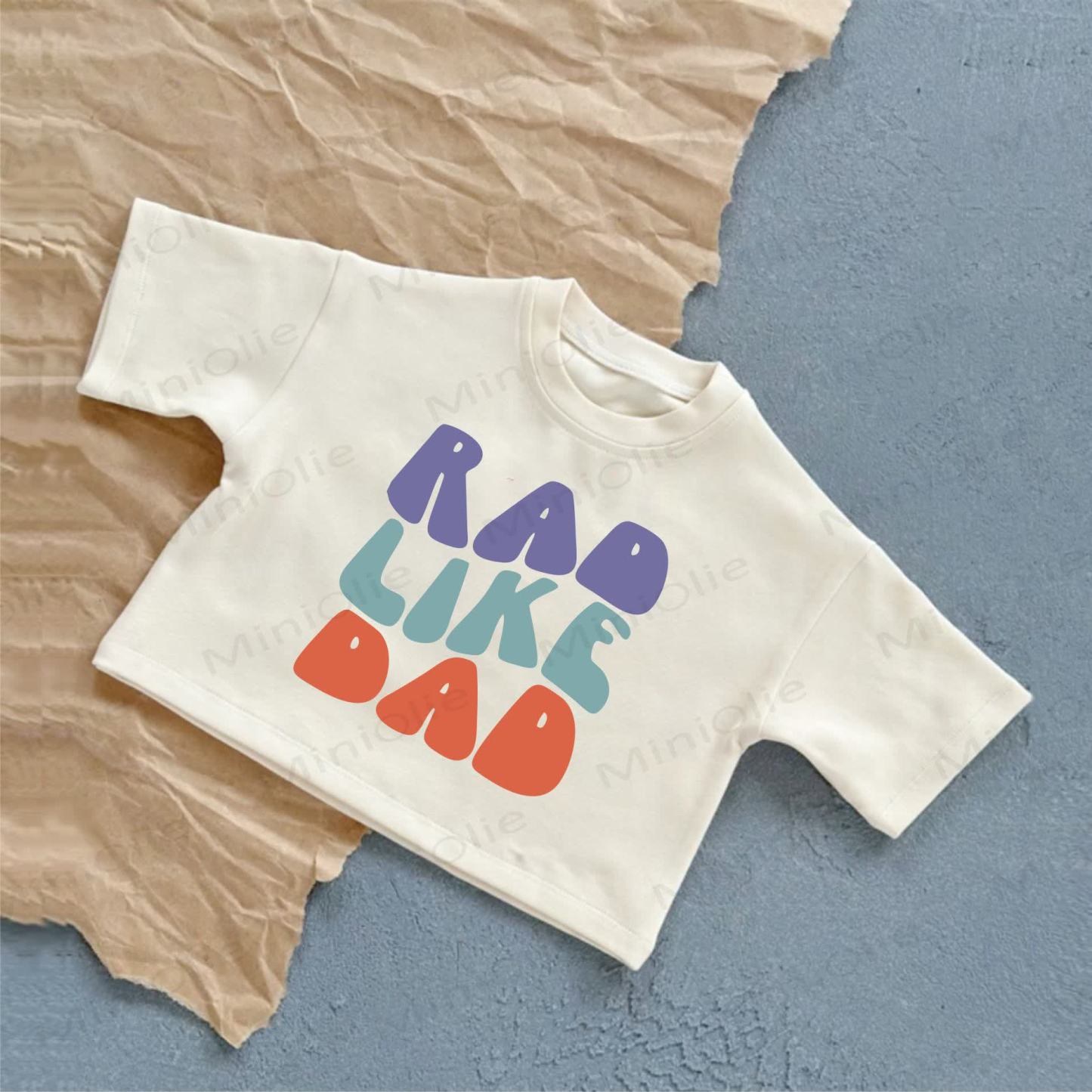 RAD LIKE DADベビー スローガン ホワイト カジュアル Tシャツ - 白 - 2～3歳 - image 1