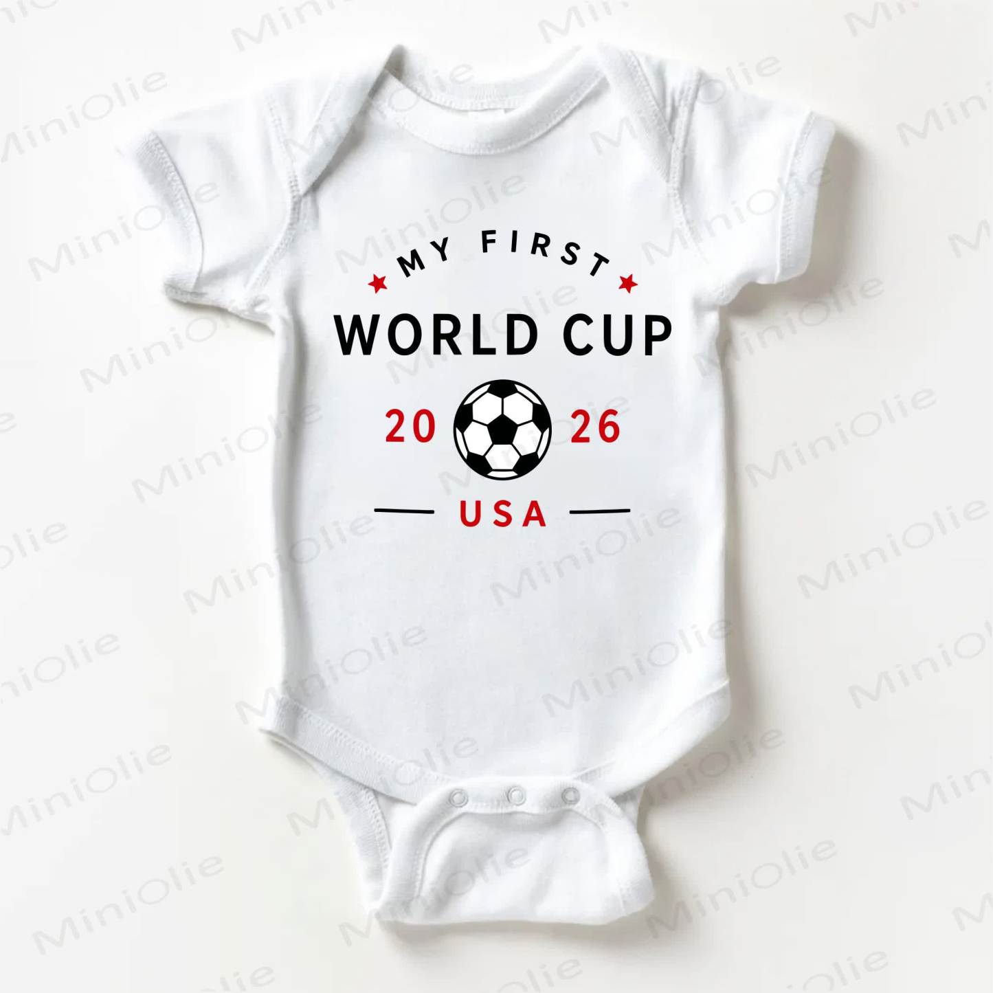 MY FIRST WORLD CUP 2026 USAベビー用サッカー柄ホワイトボディスーツ - 白 - 18～24ヶ月 - image 1