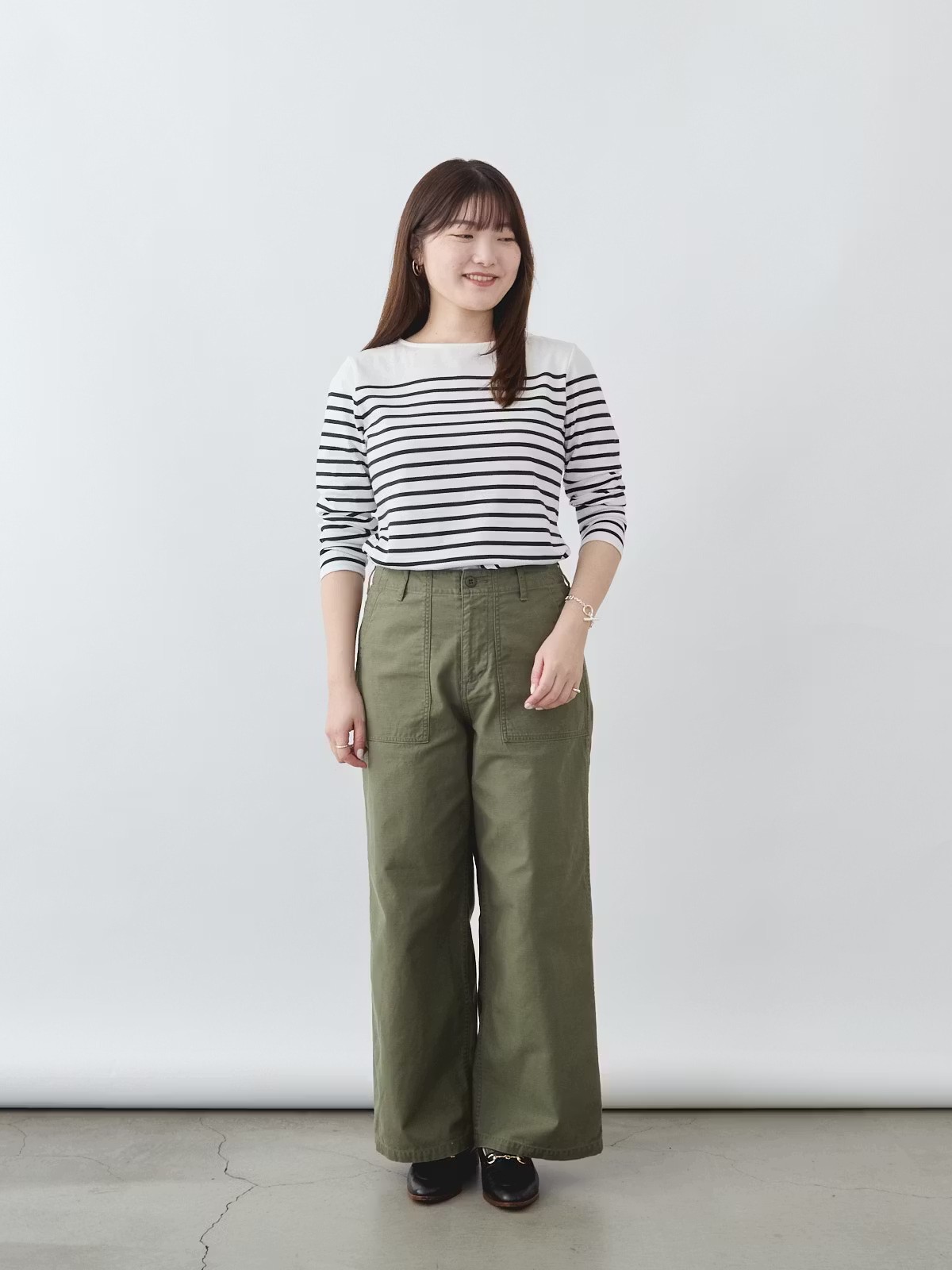 ワイドベイカーパンツ