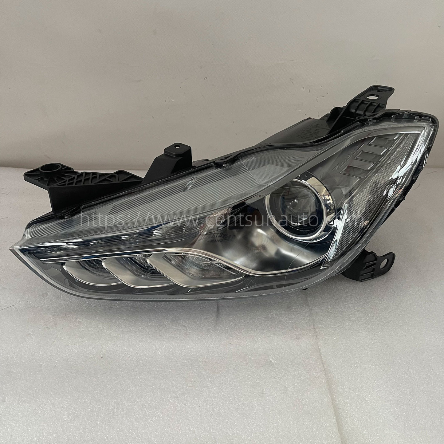 Remanufactured OEM Headlight Assembly for Ghibli - Compatible with 670106266/670106273
