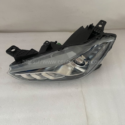 Remanufactured OEM Headlight Assembly for Ghibli - Compatible with 670106266/670106273