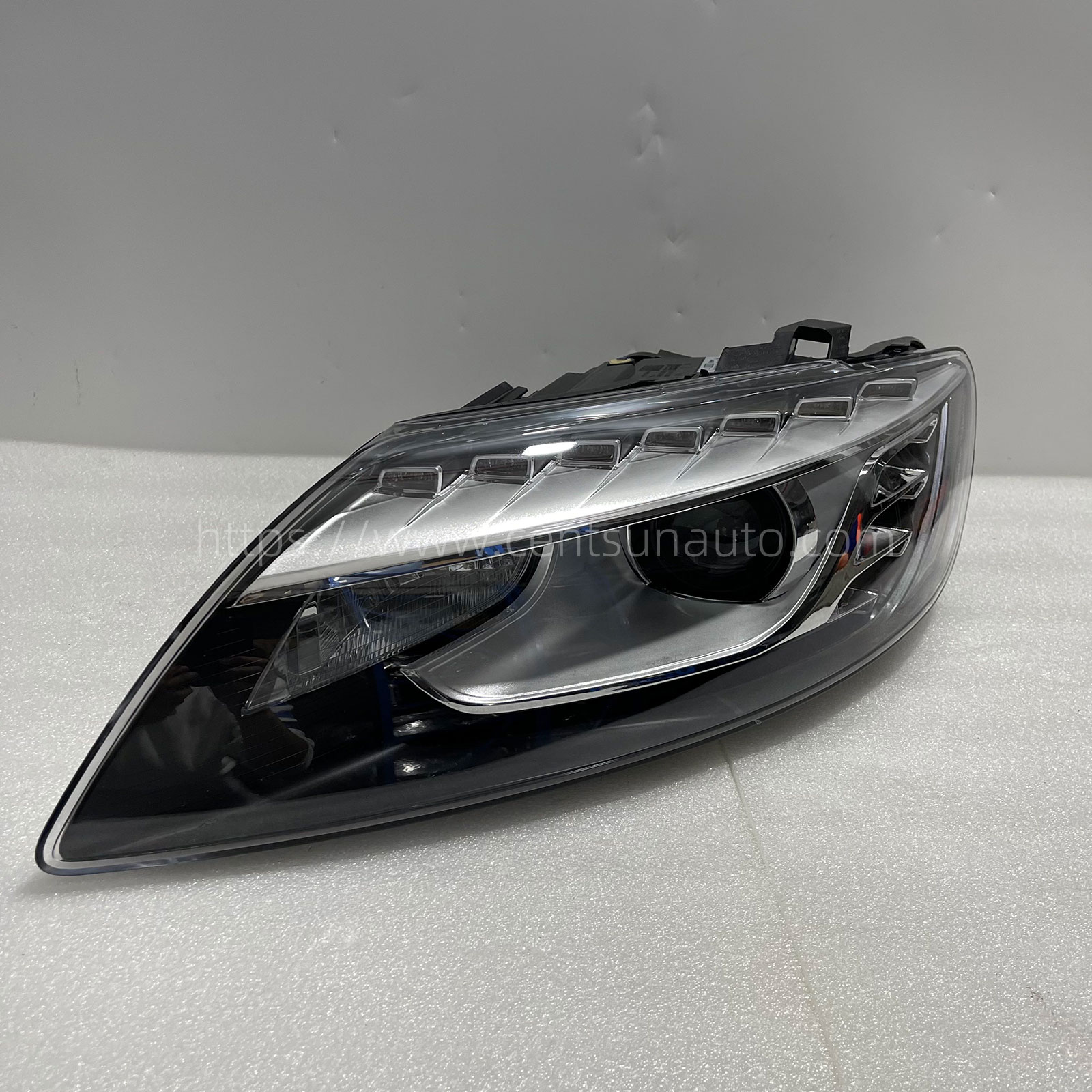 Remanufactured OEM LED SKL Headlight Assembly for Q7 - Compatible with 4L0941029AD/4L0941030AD