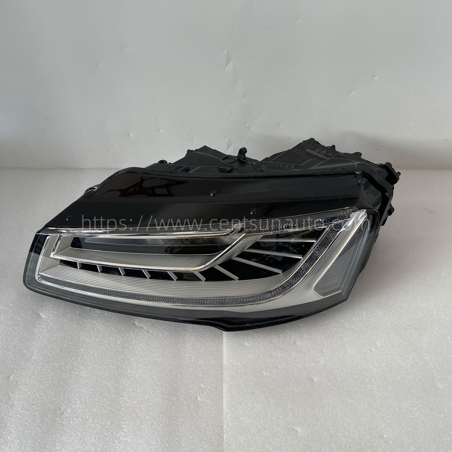 Remanufactured OEM LED Headlight Assembly for A8 - Compatible with 4H0941773B/4H0941774B