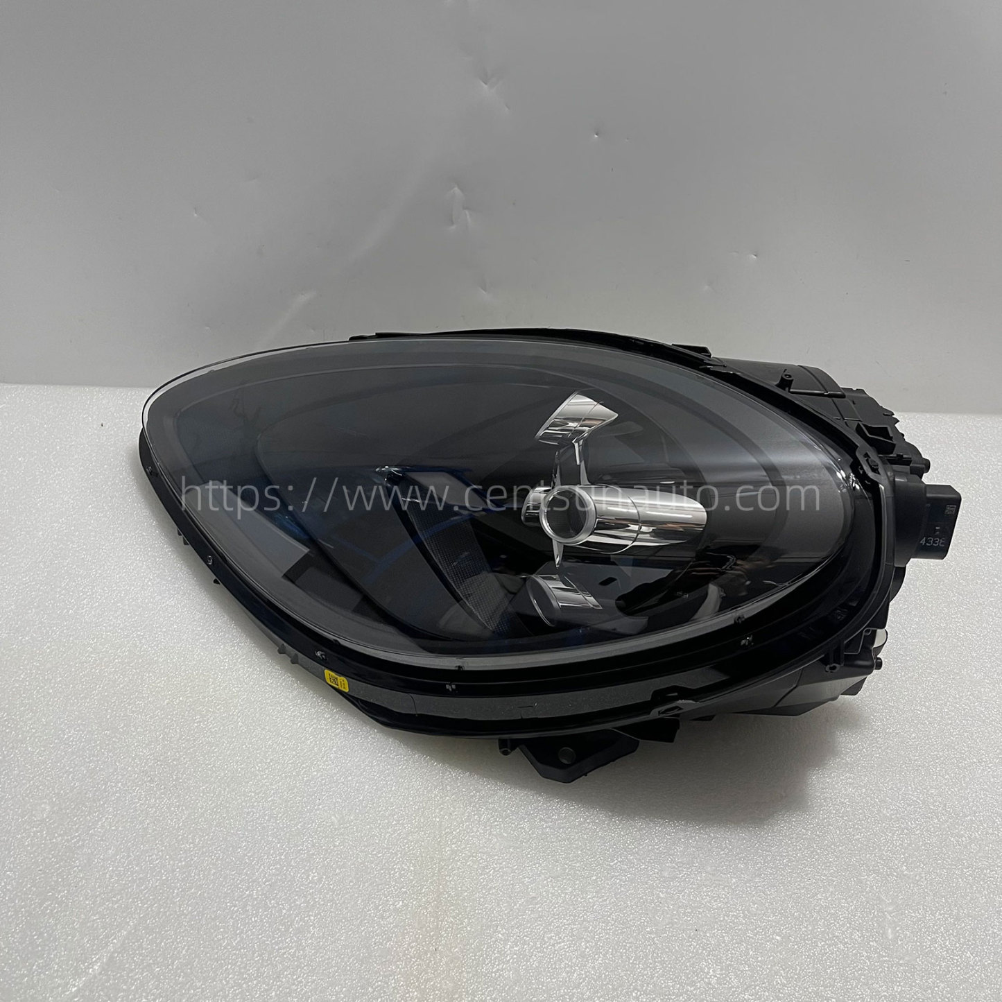 Remanufactured OEM LED Headlight Assembly for Macan - Compatible with 95B941079Q/95B941080Q