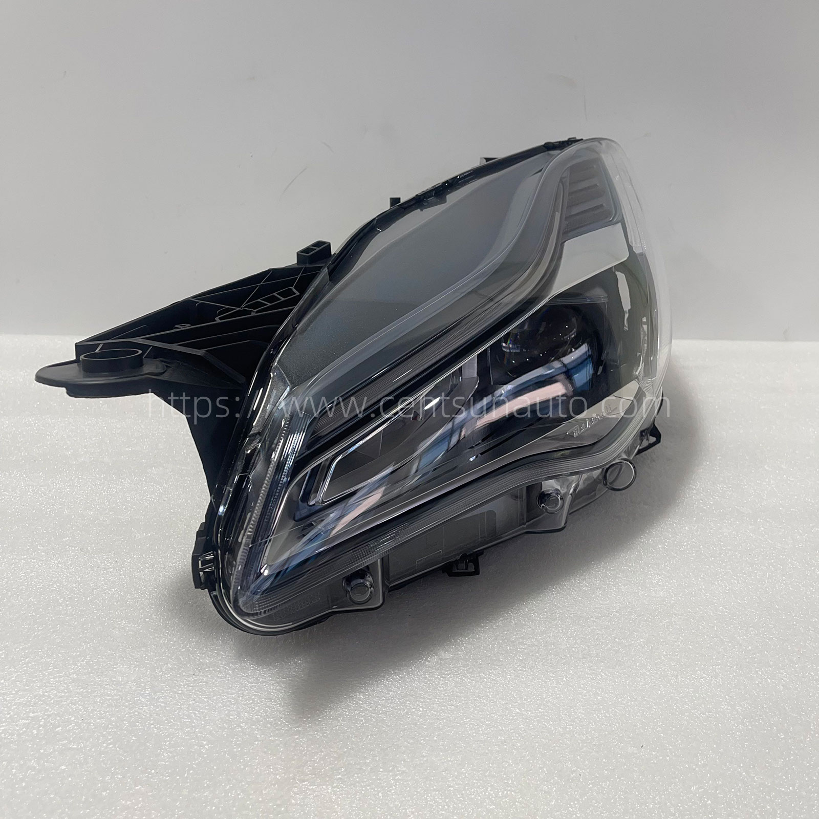 Remanufactured OEM Headlight Assembly for Quattroporte(M156) - Compatible with 670106159/670106156