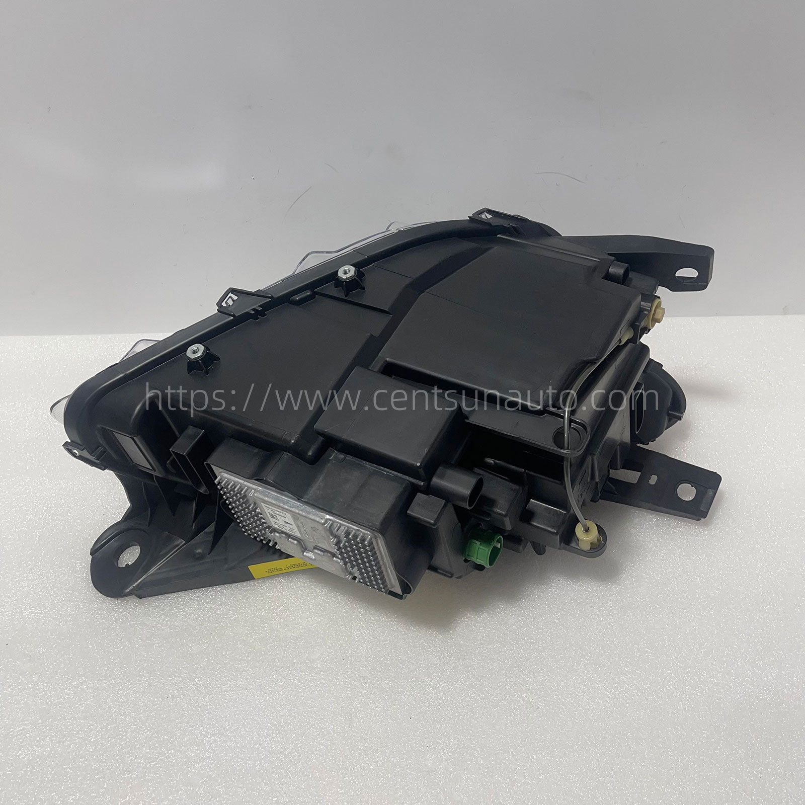 Remanufactured OEM Headlight Assembly for Quattroporte(M156) - Compatible with 670106159/670106156