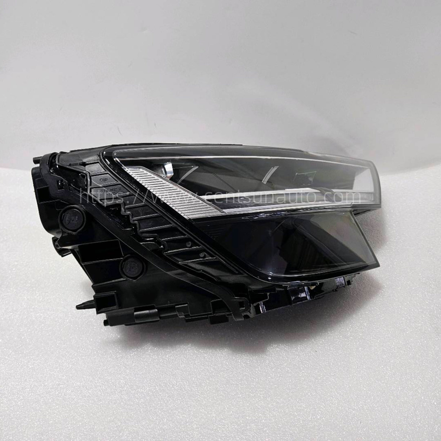 Remanufactured OEM LED Headlight Assembly for Q7 - Compatible with 4M8941773/4M8941774