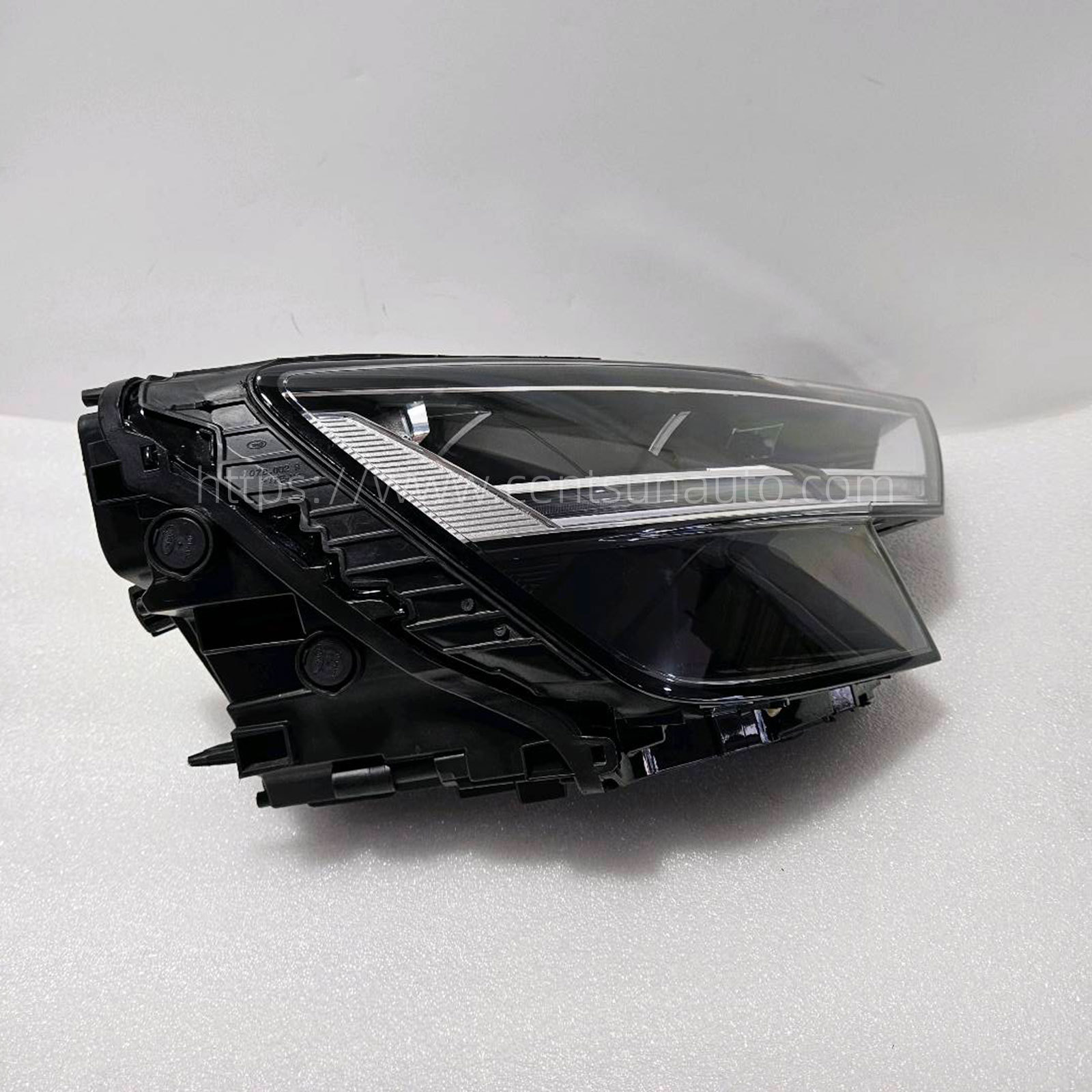 Remanufactured OEM LED Headlight Assembly for Q7 - Compatible with 4M8941773/4M8941774