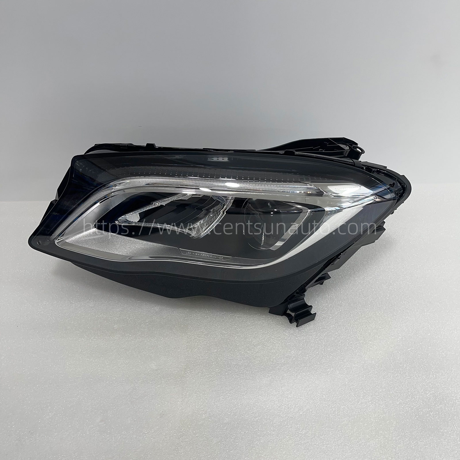 Remanufactured OEM Headlight Assembly for W156 - Compatible with A1569067500/A1569067600