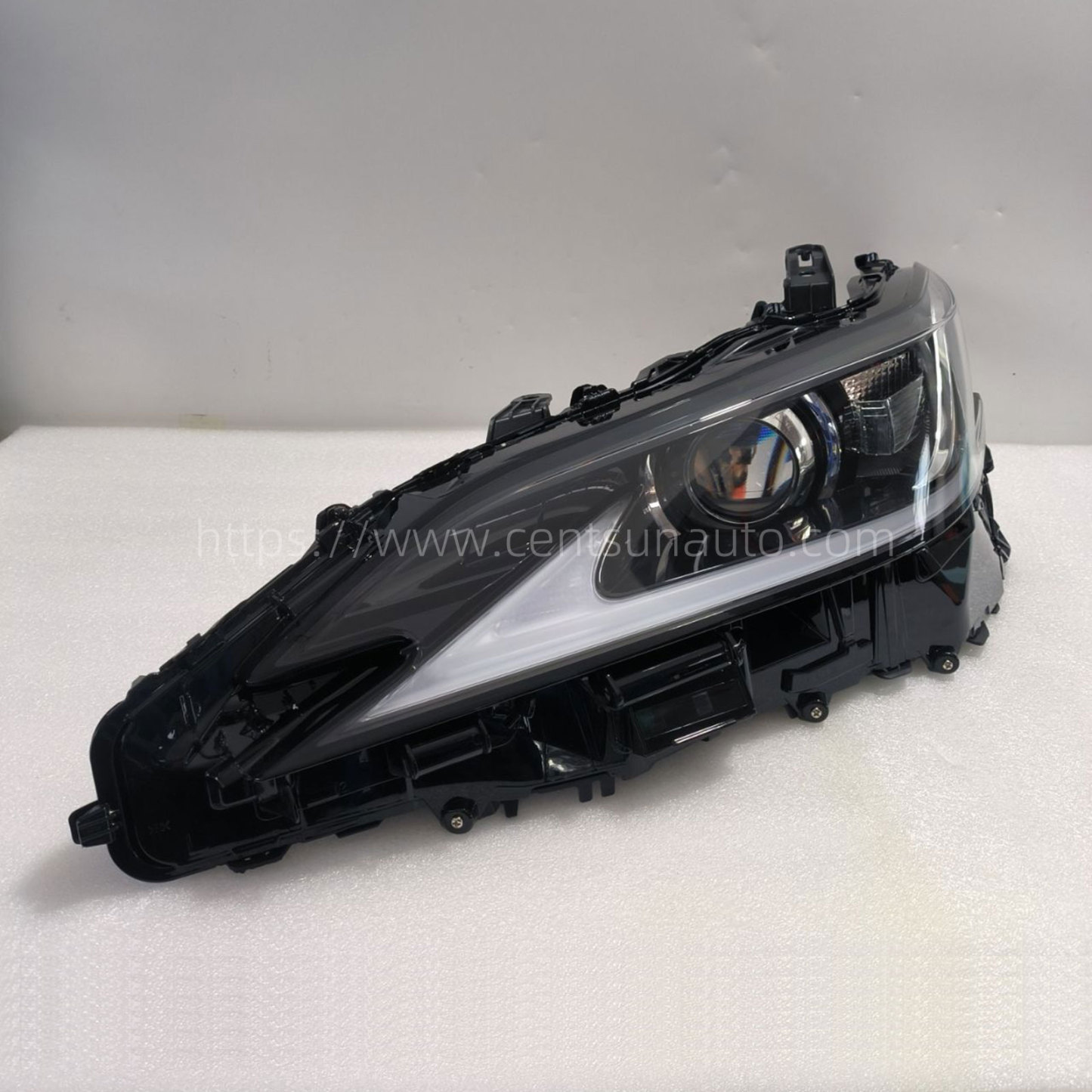 Remanufactured OEM Headlight Assembly for ES - Compatible with 8118533J51/8114533J51