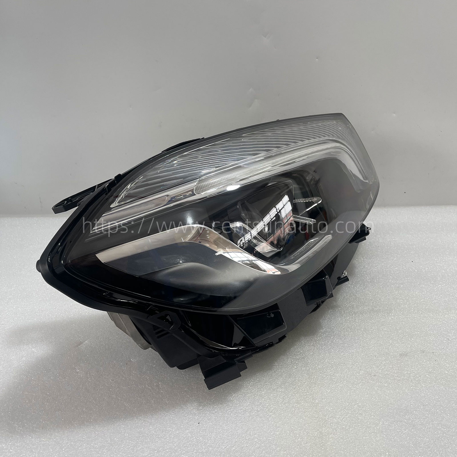 Remanufactured OEM Headlight Assembly for W177 - Compatible with A1768203861/A1768203961