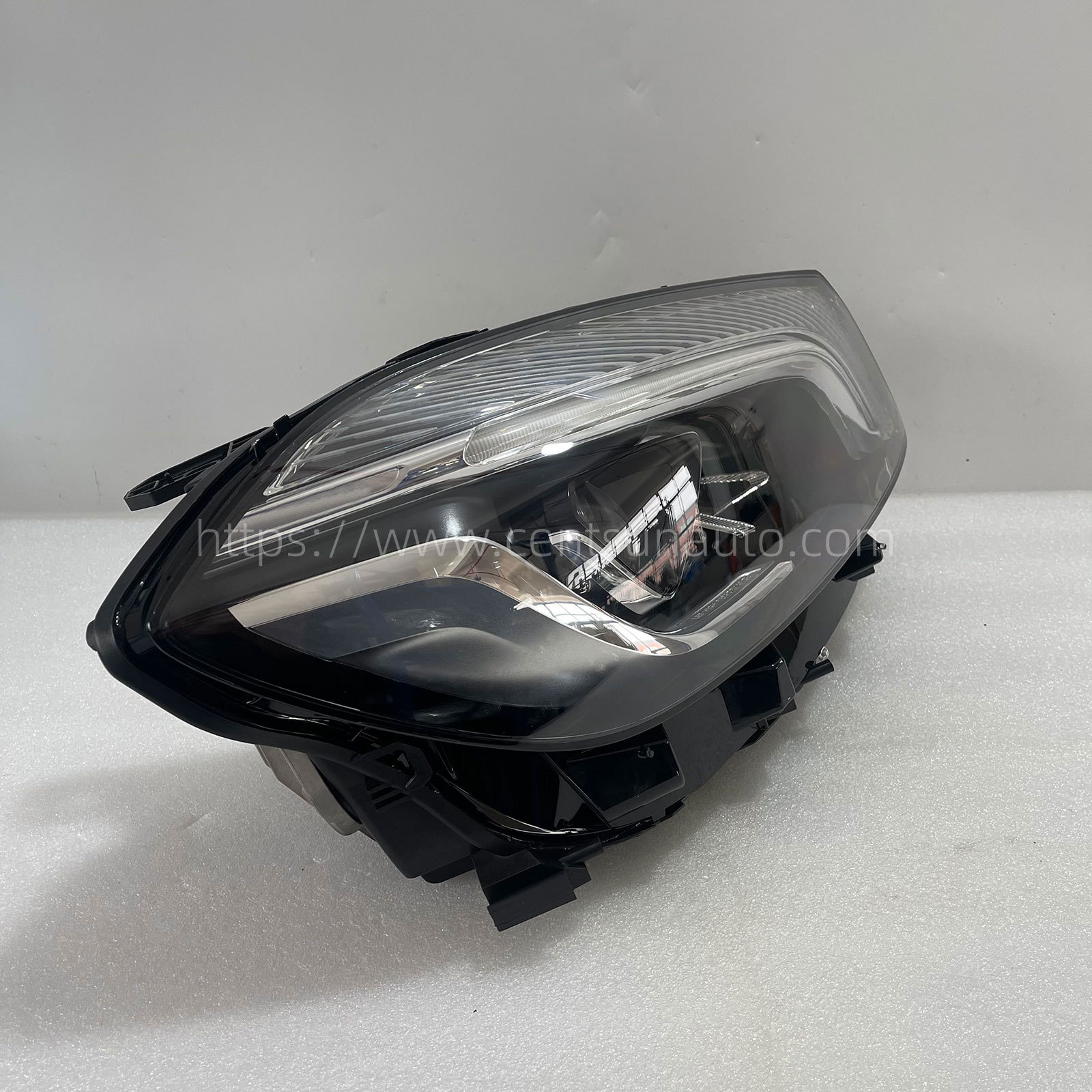 Remanufactured OEM Headlight Assembly for W177 - Compatible with A1768203861/A1768203961