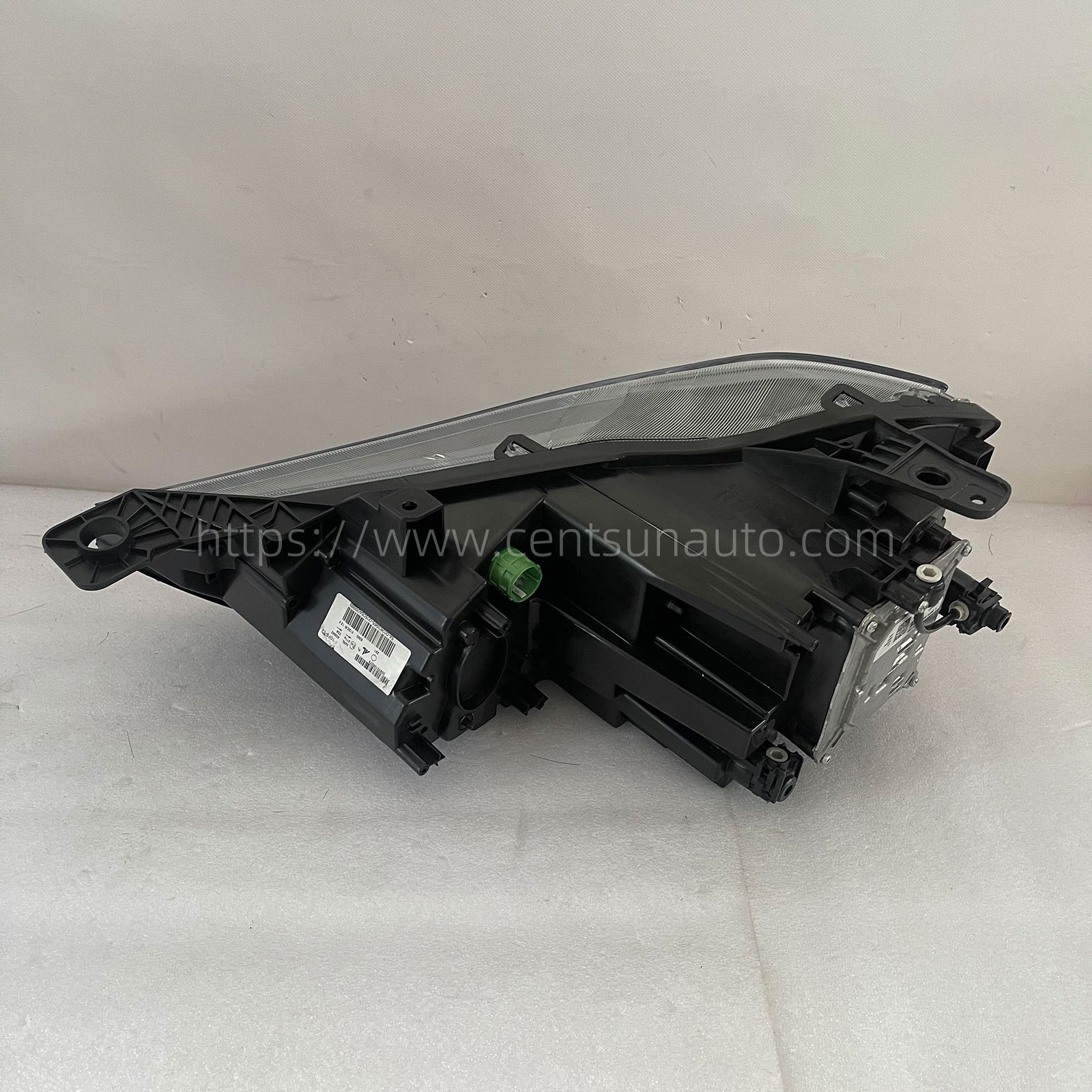 Remanufactured OEM Headlight Assembly for Ghibli - Compatible with 670106266/670106273