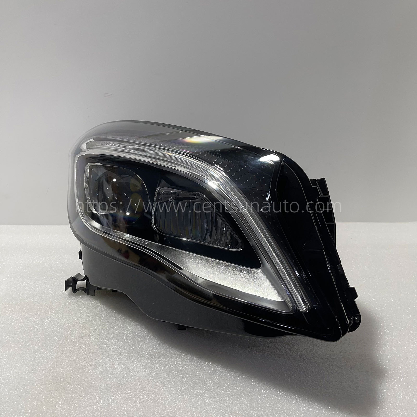 Remanufactured OEM Headlight Assembly for W156 - Compatible with A1569067500/A1569067600