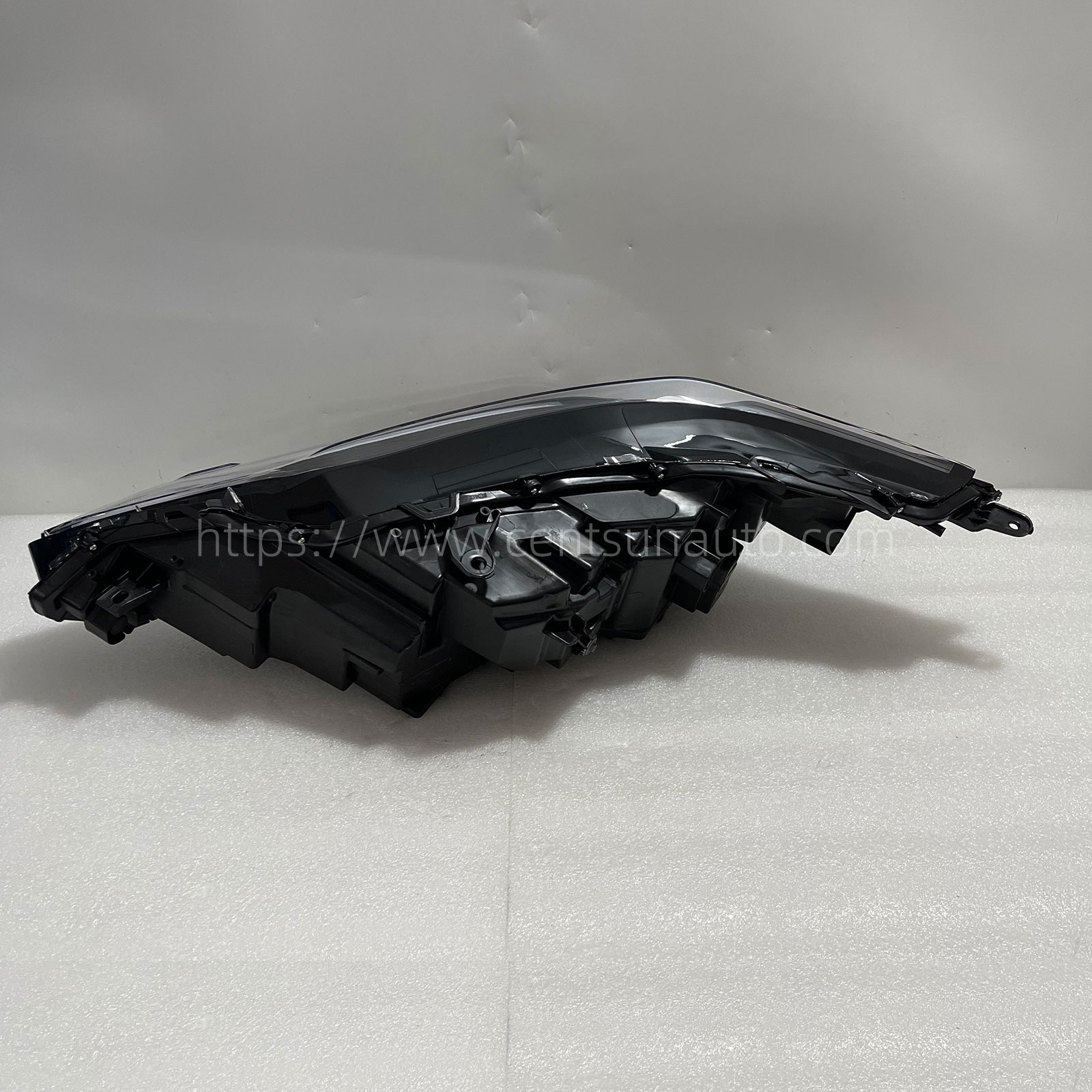 Remanufactured OEM Headlight Assembly for RX - Compatible with 8118548F70/8114548F70