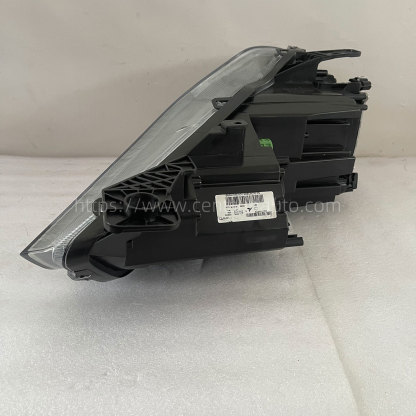 Remanufactured OEM Headlight Assembly for Ghibli - Compatible with 670106266/670106273