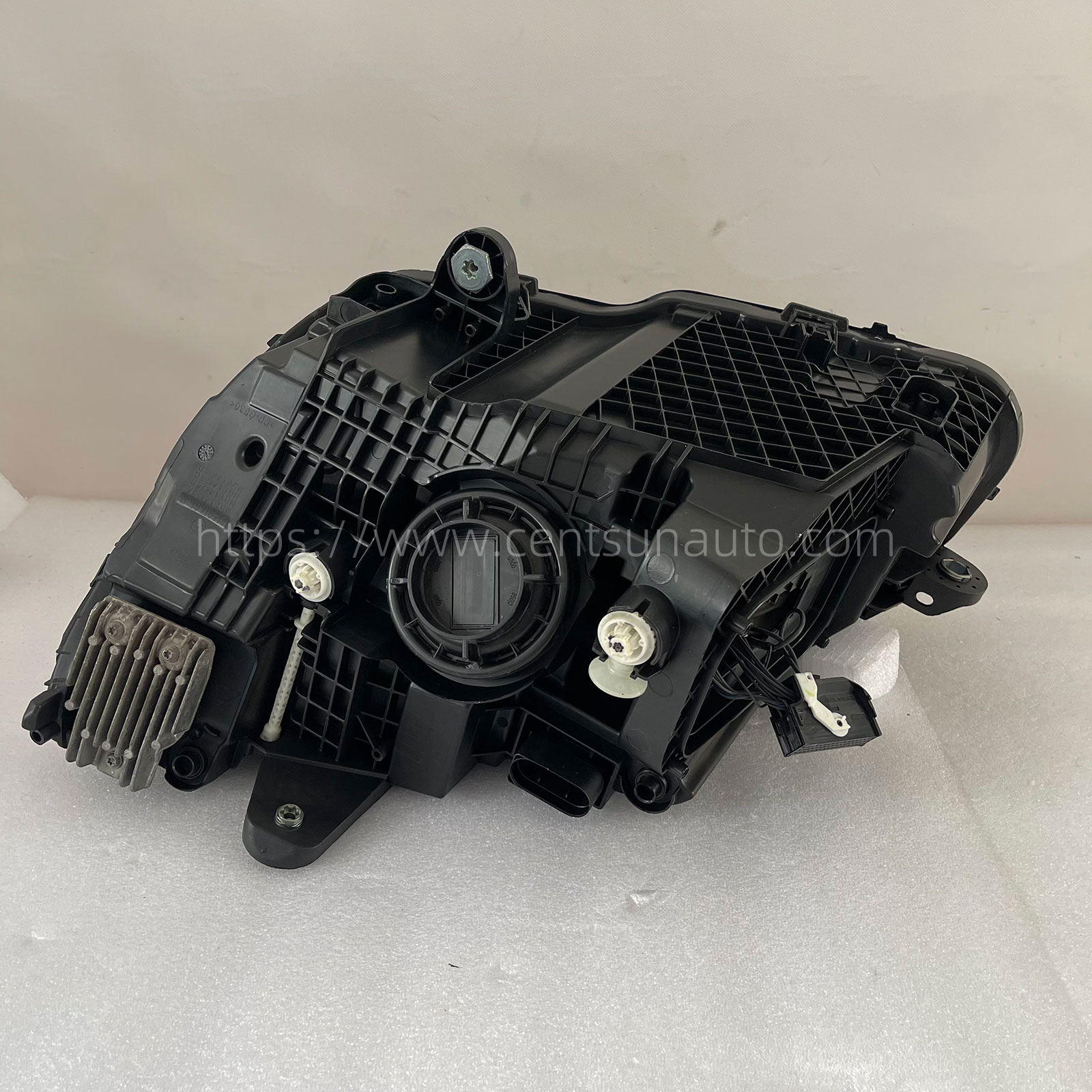 Remanufactured OEM Headlight Assembly for W205 - Compatible with A2059063306/A2059063406