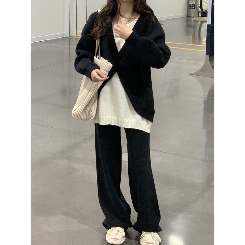 カシミヤ100％ニットセットアップ