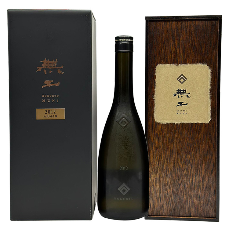 Kokuryu MUNI 2012 Junmai Daiginjo Genshu	 【黒龍 無二 2012】