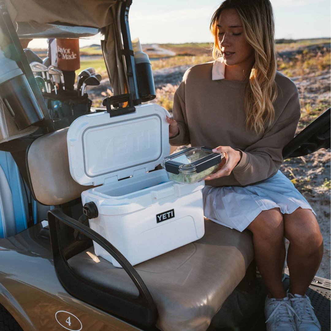 YETI Roadie 8 Hard Cooler - Charcoal