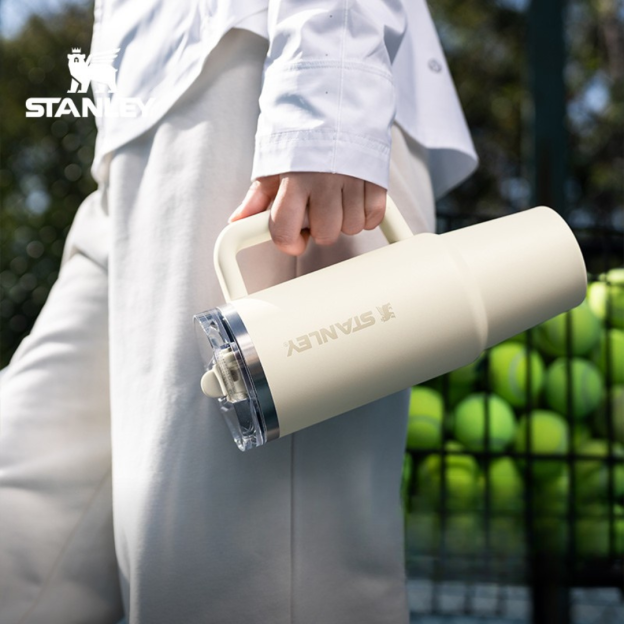 Stanley The Quencher Protour Flip Straw Tumbler 30oz - Black 2.0