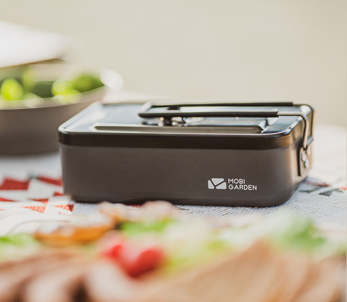 Mobi Garden Lunch Box / Mess Tin with lid