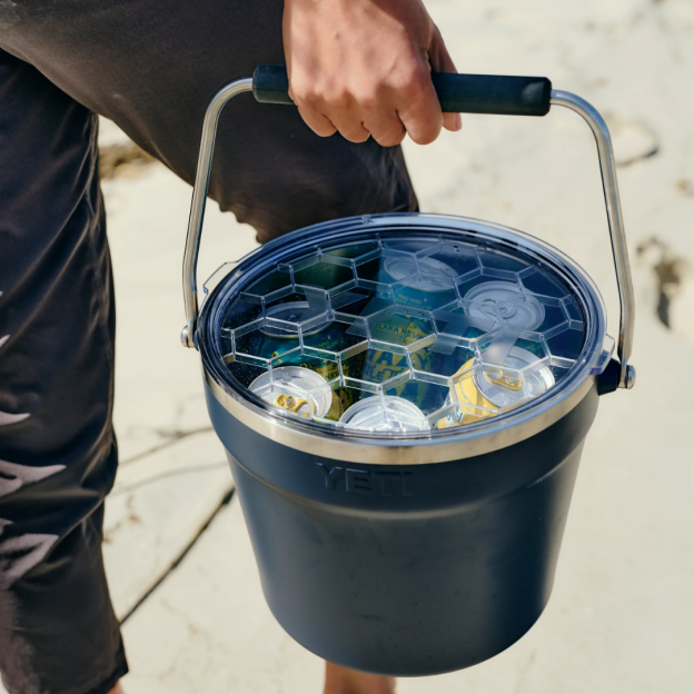 YETI Rambler Beverage Bucket with Lid 7.6L - Cape Taupe