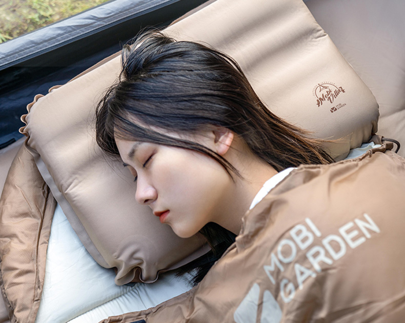 Mobi Garden Sponge Pillow