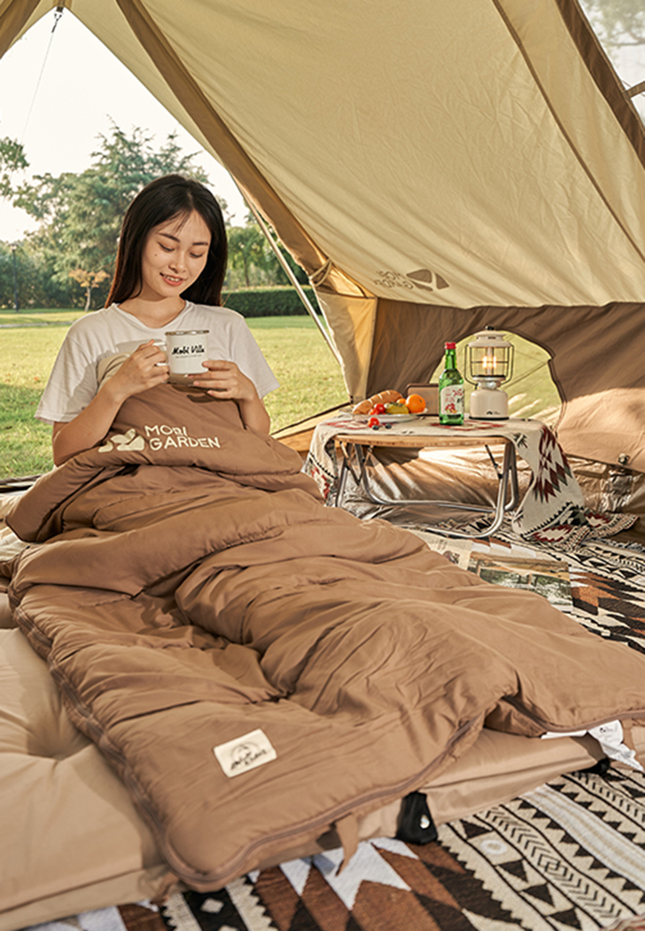 Mobi Garden Crescent Sleeping Bag 1.4 Single - Ivory