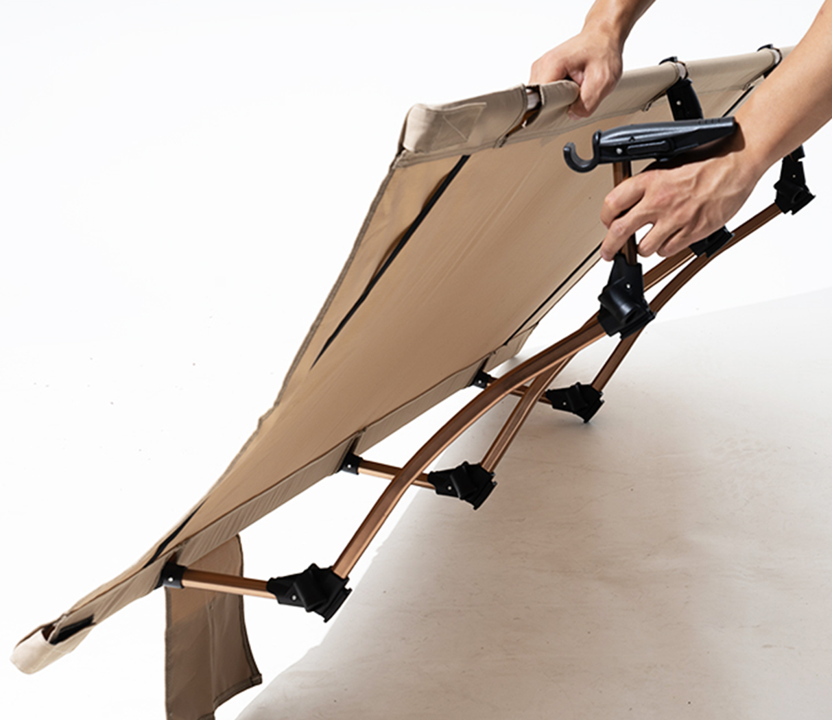 Mobi Garden Lightweight Camp Cot - Khaki-Goritta Works Sdn. Bhd. 202501017603 (1619017-X)