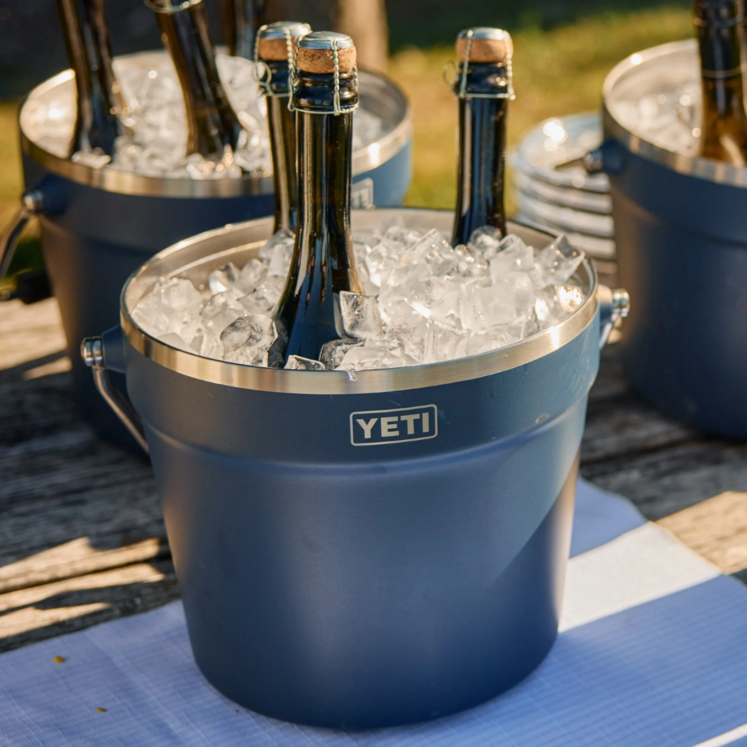 YETI Rambler Beverage Bucket with Lid 7.6L - Cape Taupe