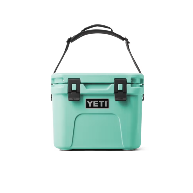 YETI Roadie 15 Hard Cooler - Seafoam