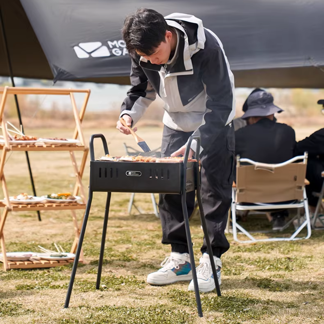 Mobi Garden Portable Outdoor Barbecue Grill (small)