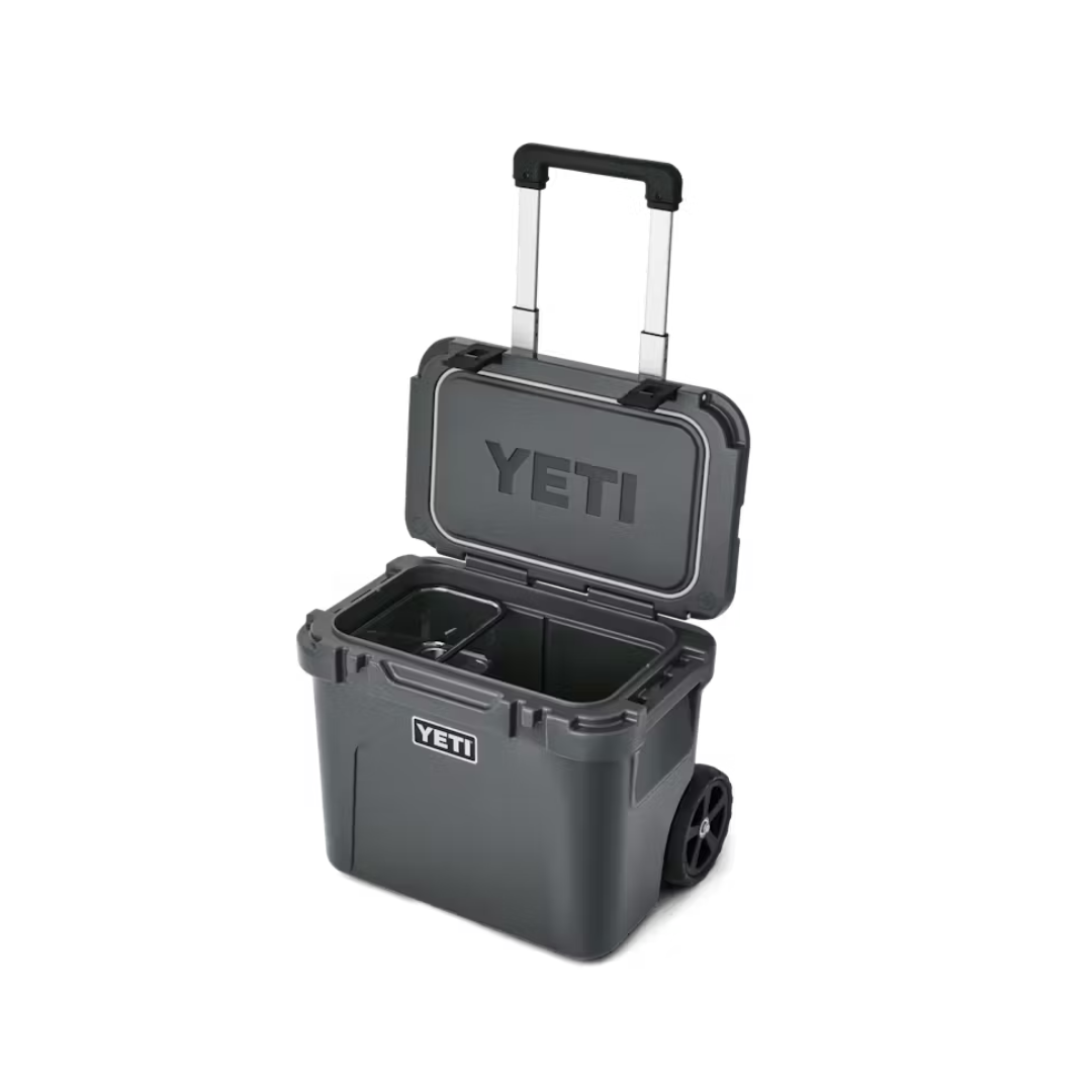 YETI Roadie 32 Wheeled Cooler - Charcoal