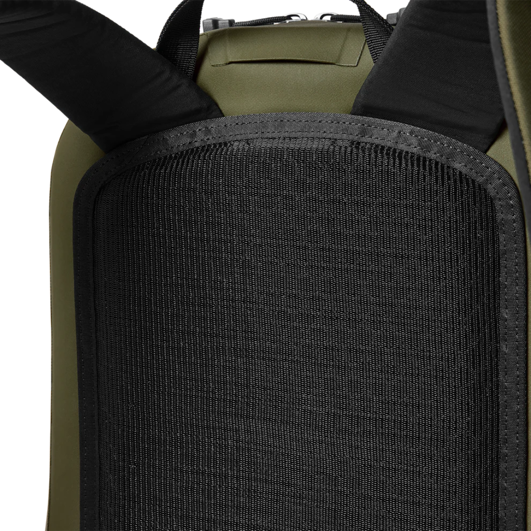 YETI Cayo™ 25L All-Weather Backpack - Olive