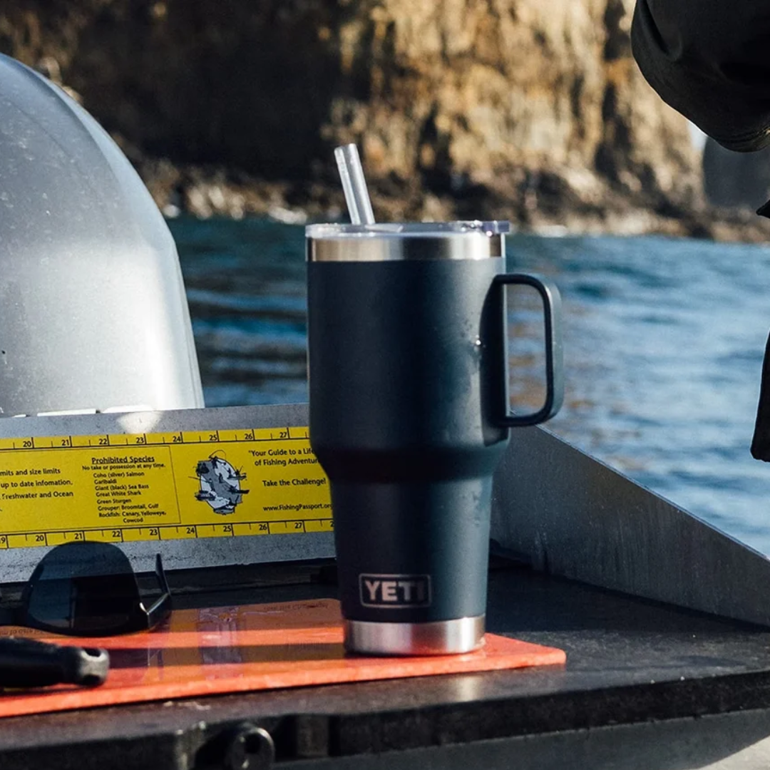 YETI Rambler 35 oz Straw Mug with Straw Lid - Tropical Pink