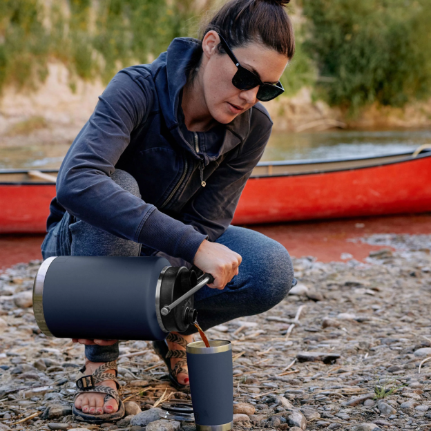 YETI Rambler 20 oz Tumbler With Magslider™ Lid - Stainless