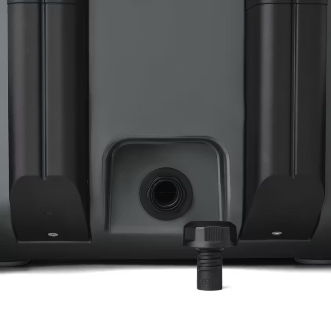 YETI Roadie 32 Wheeled Cooler - Charcoal