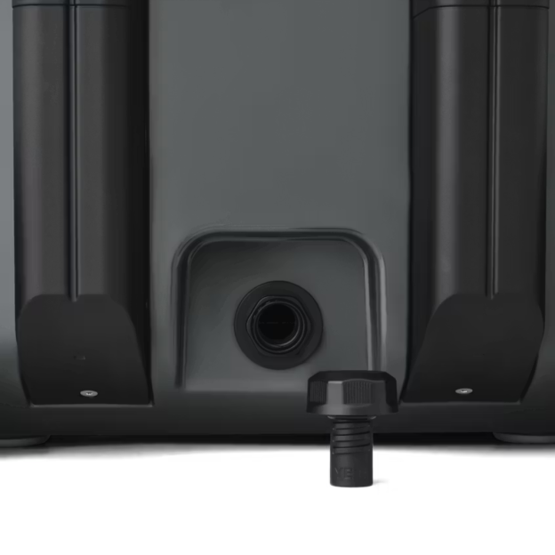 YETI Roadie 32 Wheeled Cooler - Charcoal