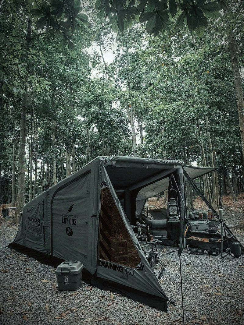Dawning Fire Bunker 2-4 person Tent - Black