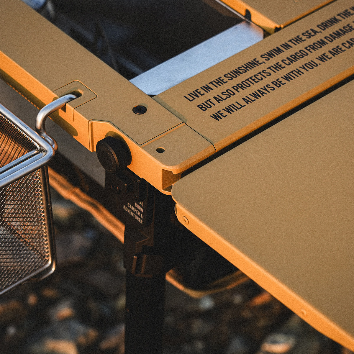 Cargo Container Comfort IGT Table (4 unit) - Black 