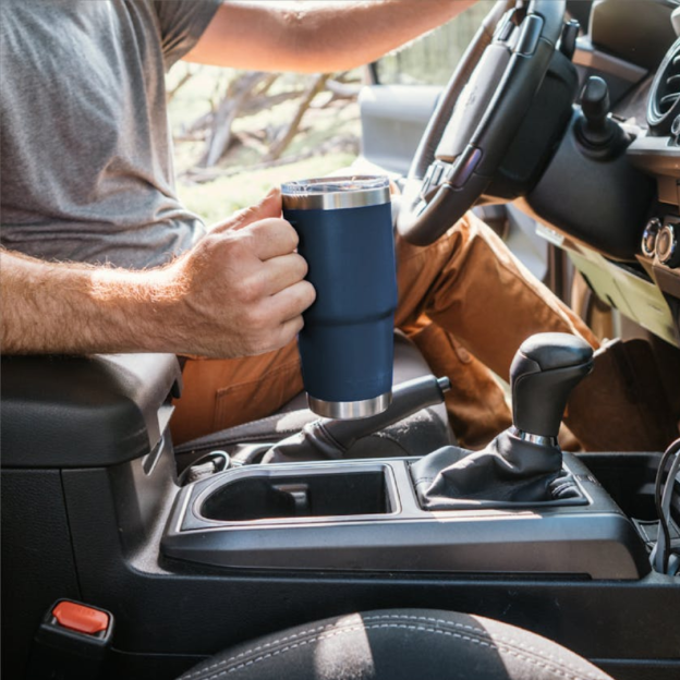YETI Rambler 20 oz Travel Mug with Stronghold™ Lid - Black