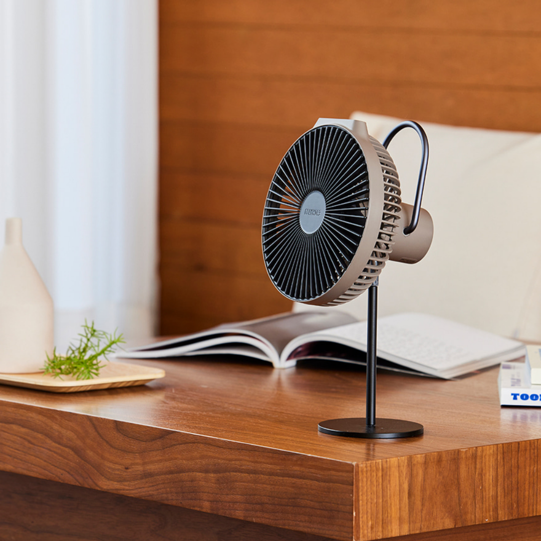 Claymore Light Stand - Black