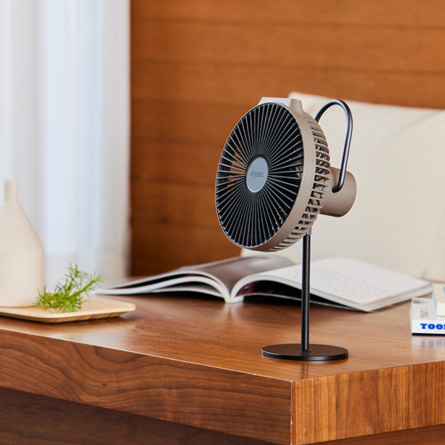 Claymore Light Stand - Black