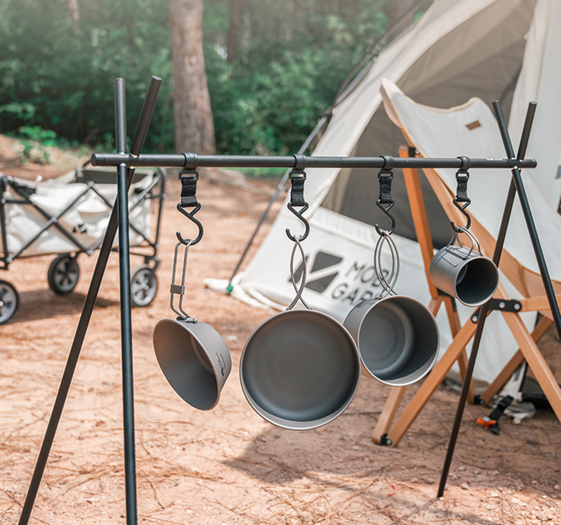 Mobi Garden Ji Ju Triangle Shelves-Goritta Works Sdn. Bhd. 202501017603 (1619017-X)