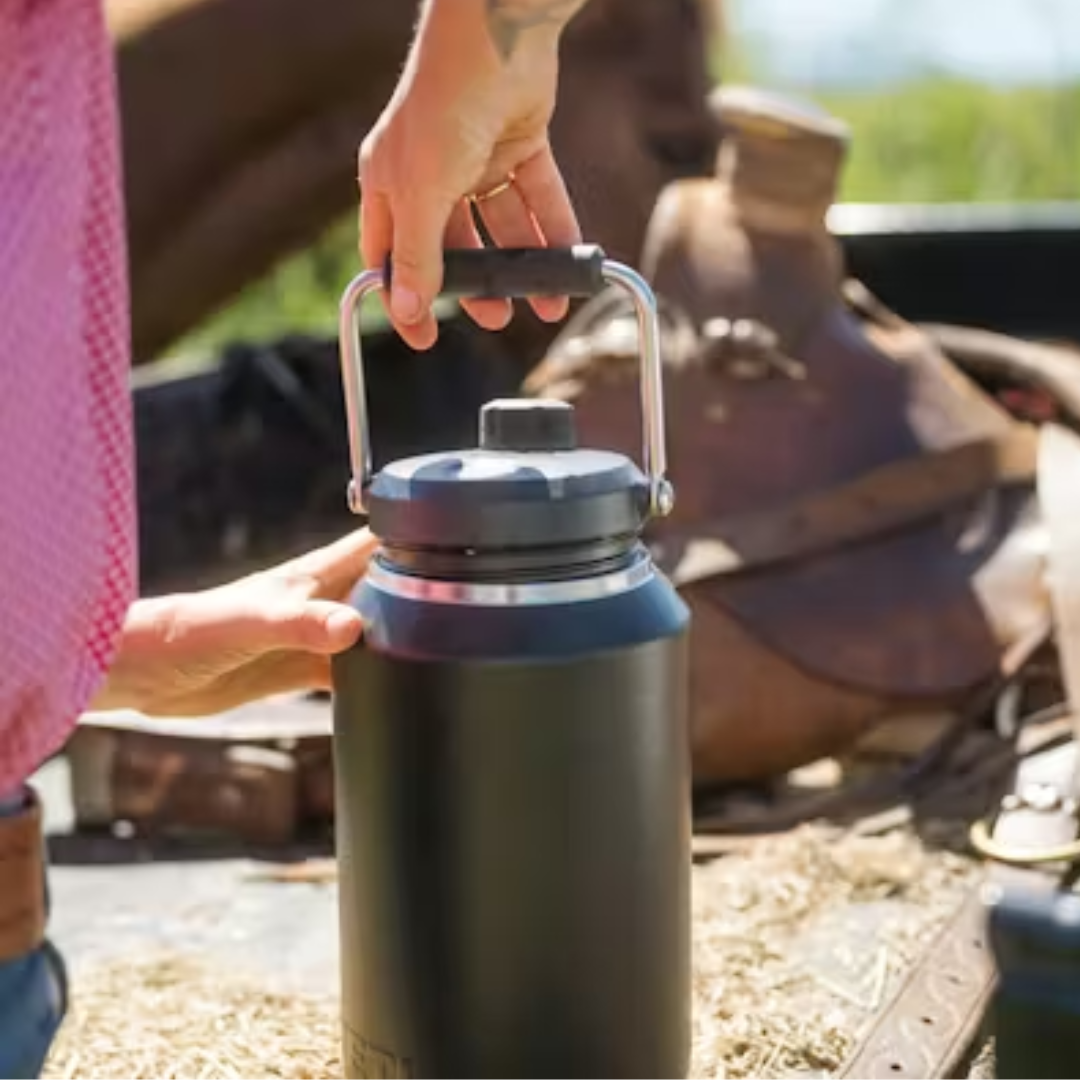 YETI Rambler 1 Gallon Jug 2.0 - Black