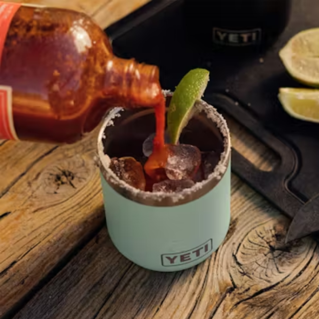 YETI Rambler 10 oz Stackable Lowball with MagSlider™ Lid - Wetlandds Camo